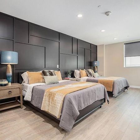 Private Room With Kitchen & Bath 4 布雷登顿 外观 照片